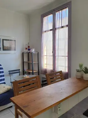 Coin salon dans l'établissement Beau duplex lumineux avec aperçu mer