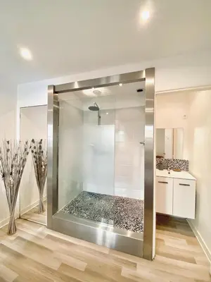 Plan de l'établissement CAUVI - Antibes Centre, WIFI, Climatisation, 4 personnes