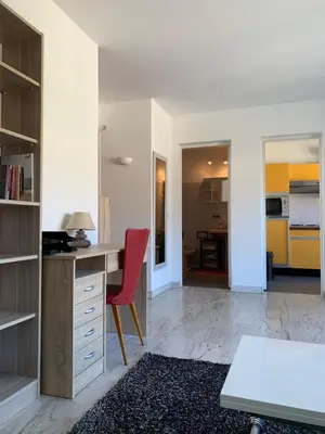 Cuisine ou kitchenette dans l'établissement Cannes Standing proche Croisette