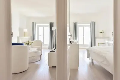 Un ou plusieurs lits dans un hébergement de l'établissement 2-Br City center near Croisette & Palais