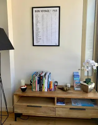 Bibliothèque dans l'appartement