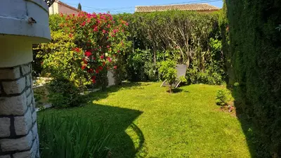 Jardin de l'établissement villa stellaris