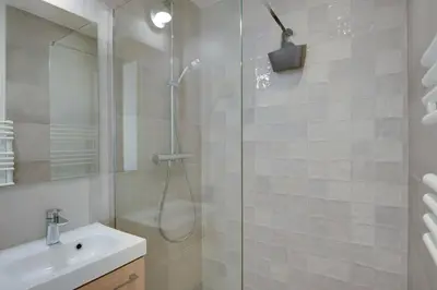 Salle de bains dans l'établissement Gold Apartment