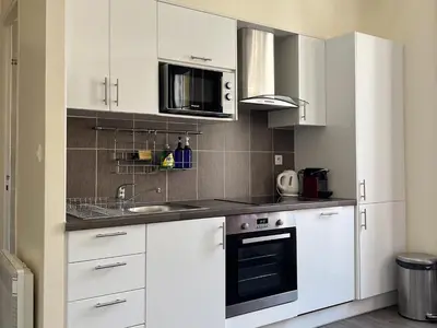 Cuisine ou kitchenette dans l'établissement Cannes Centre, 3 Chambres, Plage et La Croisette à 50m