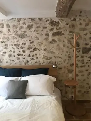 Un ou plusieurs lits dans un hébergement de l'établissement La Calade 1 bedroom Studio - Biot Village