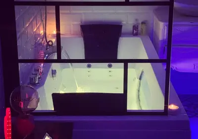 Plan de l'établissement Amour Azur Appartement pour 2 avec jacuzzi et terrasse à 2 minutes de la mer