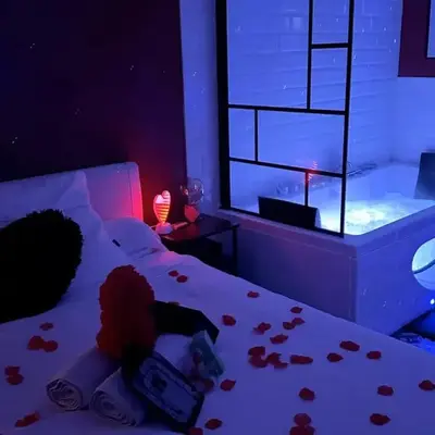 Amour Azur Appartement pour 2 avec jacuzzi et terrasse à 2 minutes de la mer