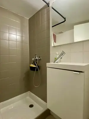 Salle de bains dans l'établissement Red Calmette
