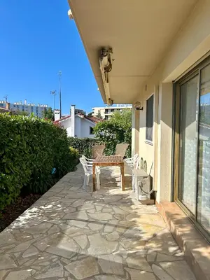 Balcon ou terrasse dans l'établissement Les Ondes - Terrasse RdC Villa Calme Parking Proche Plage