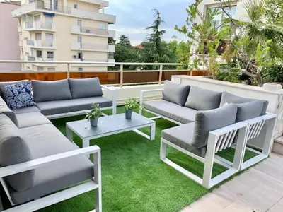 Coin salon dans l'établissement ROOFTOP CROISETTE/ALEXANDRE III