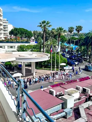 Plan de l'établissement Cannes Croisette Superbe 3P front de mer