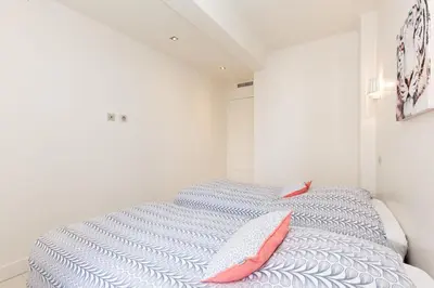 Un ou plusieurs lits dans un hébergement de l'établissement Modern & cozy 150m from the Croisette