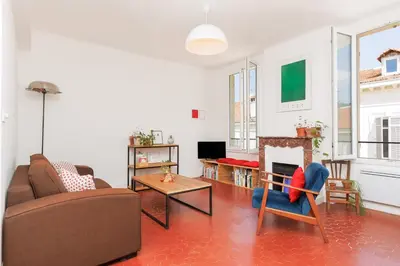 Télévision ou salle de divertissement dans l'établissement IMMOGROOM - Bright flat - near shops - CONGRESSBEACHES