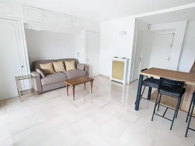 Coin salon dans l'établissement Studio luxueux et spacieux avec terrasse