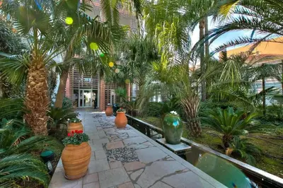 Jardin de l'établissement Appartement Port Prestige - terrasse - piscine - parking