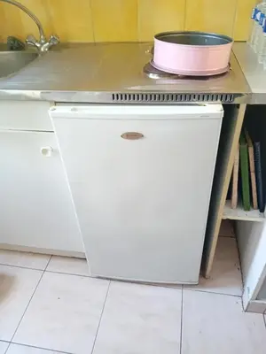 Cuisine ou kitchenette dans l'établissement Private room full furnished in cannes