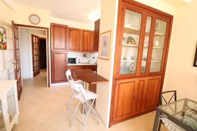 Cuisine ou kitchenette dans l'établissement 1 Bedroom Henri IV on the Croisette 240