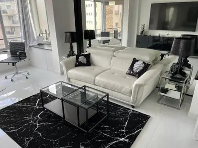 Coin salon dans l'établissement Ibis croisette