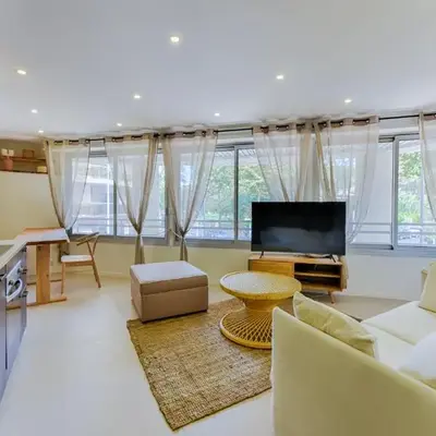 Beautiful apartment 7P City Center Beach 250m