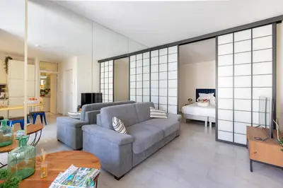 Coin salon dans l'établissement 45 Croisette Apartment - Prime Location - Beach & Palais by Foot - AC