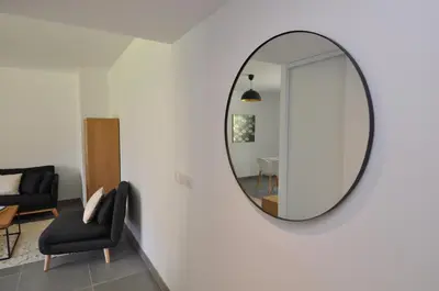 Plan de l'établissement Fantastic Two-bedroom Apartment with garden near the beach