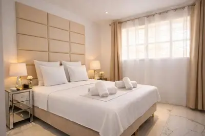 Un ou plusieurs lits dans un hébergement de l'établissement Modern Maubourg # Design chic - Proche Croisette et Plage