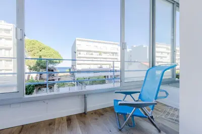 Balcon ou terrasse dans l'établissement 90m on the Croisette with Terrace & Sea View