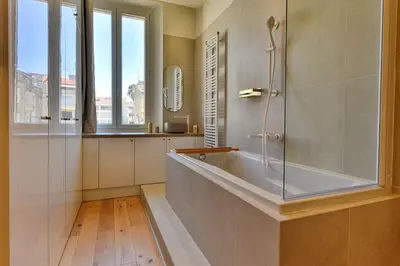 Salle de bains dans l'établissement Luxury Apartment - Heart of Cannes - Rue d'Antibes
