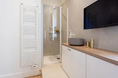 Salle de bains dans l'établissement Luxury Apartment - Heart of Cannes - Rue d'Antibes