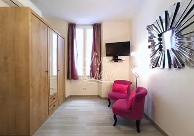 Télévision ou salle de divertissement dans l'établissement Calm and Modern 1 Bedroom City Centre Cannes