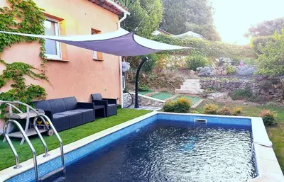 Piscine de l'établissement VILLA THETIS 4 pièces ou située à proximité