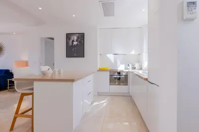 Cuisine ou kitchenette dans l'établissement 2Br 3 min from the center & the Croisette