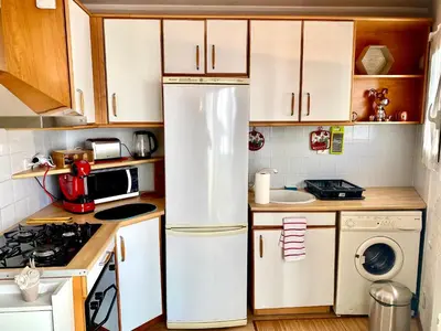 Cuisine ou kitchenette dans l'établissement Le Nouveau Port SCLS - Wifi, Clim, Croisette