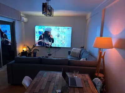 Télévision ou salle de divertissement dans l'établissement Appartement 60m2 à 500m des plages