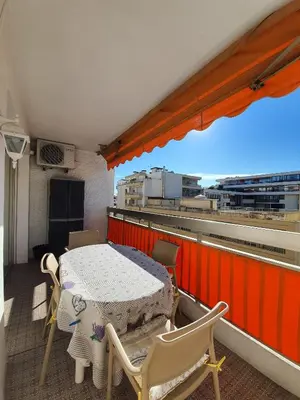 Balcon ou terrasse dans l'établissement Kent studio by Welcome to Cannes
