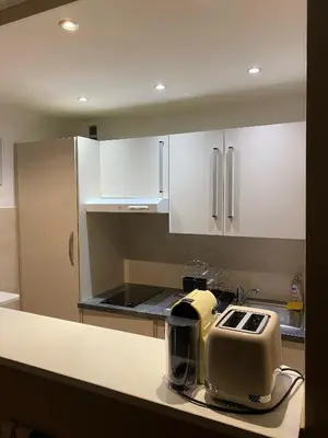 Cuisine ou kitchenette dans l'établissement Beach-studio