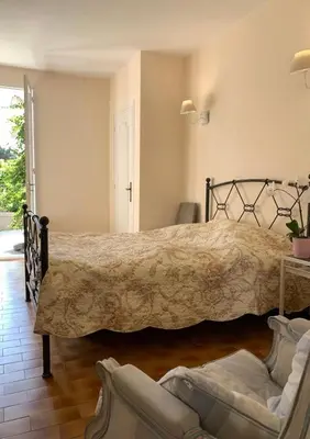 Un ou plusieurs lits dans un hébergement de l'établissement Cap d Antibes, Salis beach , 2 bedrooms , free parking