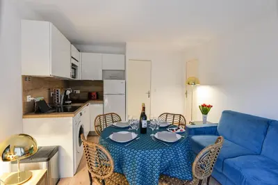 Cuisine ou kitchenette dans l'établissement Le Cyana