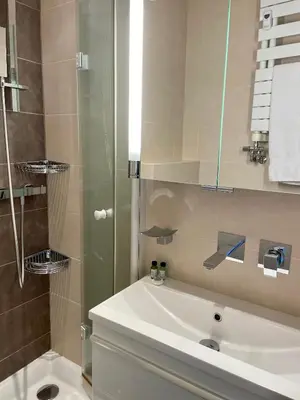 Salle de bains dans l'établissement Chambre idéalement située à 50m de la Croisette