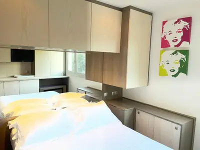 Cuisine ou kitchenette dans l'établissement Chambre idéalement située à 50m de la Croisette