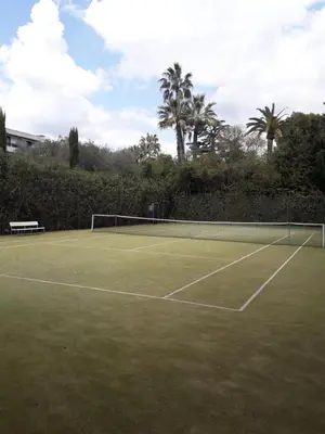 Tennis ou squash au sein de l'appartement ou à proximité