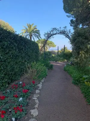 Jardin de l'établissement Le Chambord Stylish 2-bedroom apartment with breathtaking view in Antibes!