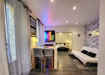 Un ou plusieurs lits dans un hébergement de l'établissement Cannes apartment - city center, AC / wifi