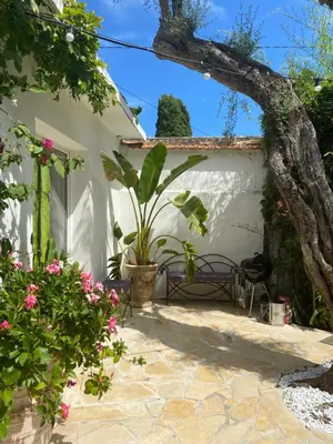 Jardin de l'établissement Cap d'Antibes 50m from the beach 3 bedrooms/Pool