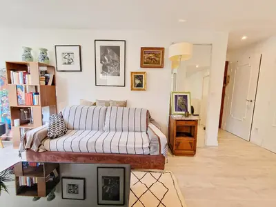 Coin salon dans l'établissement Cannes Appartement Palais Festivals