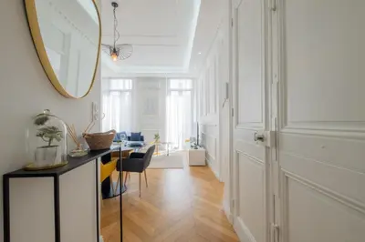Plan de l'établissement 3-Br Apartment in the heart of downtown
