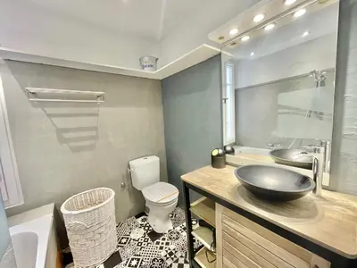 Salle de bains dans l'établissement Carré d'or Duplex, by Welcome to Cannes