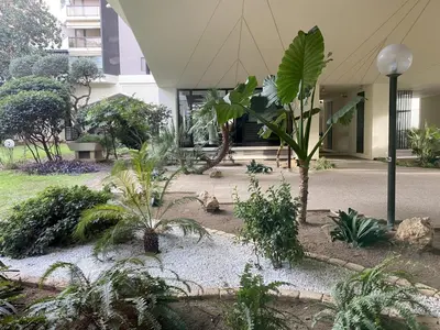 Jardin de l'établissement jardins croisette PRES CROISETTE