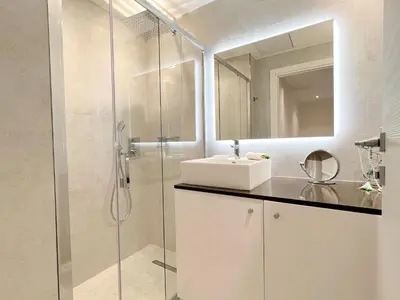 Salle de bains dans l'établissement Marema appartement, by Welcome to Cannes
