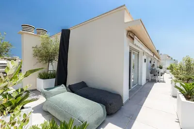 Balcon ou terrasse dans l'établissement LUXURIOUS PENTHOUSE ROOFTOP MARTINEZ CROISETTE